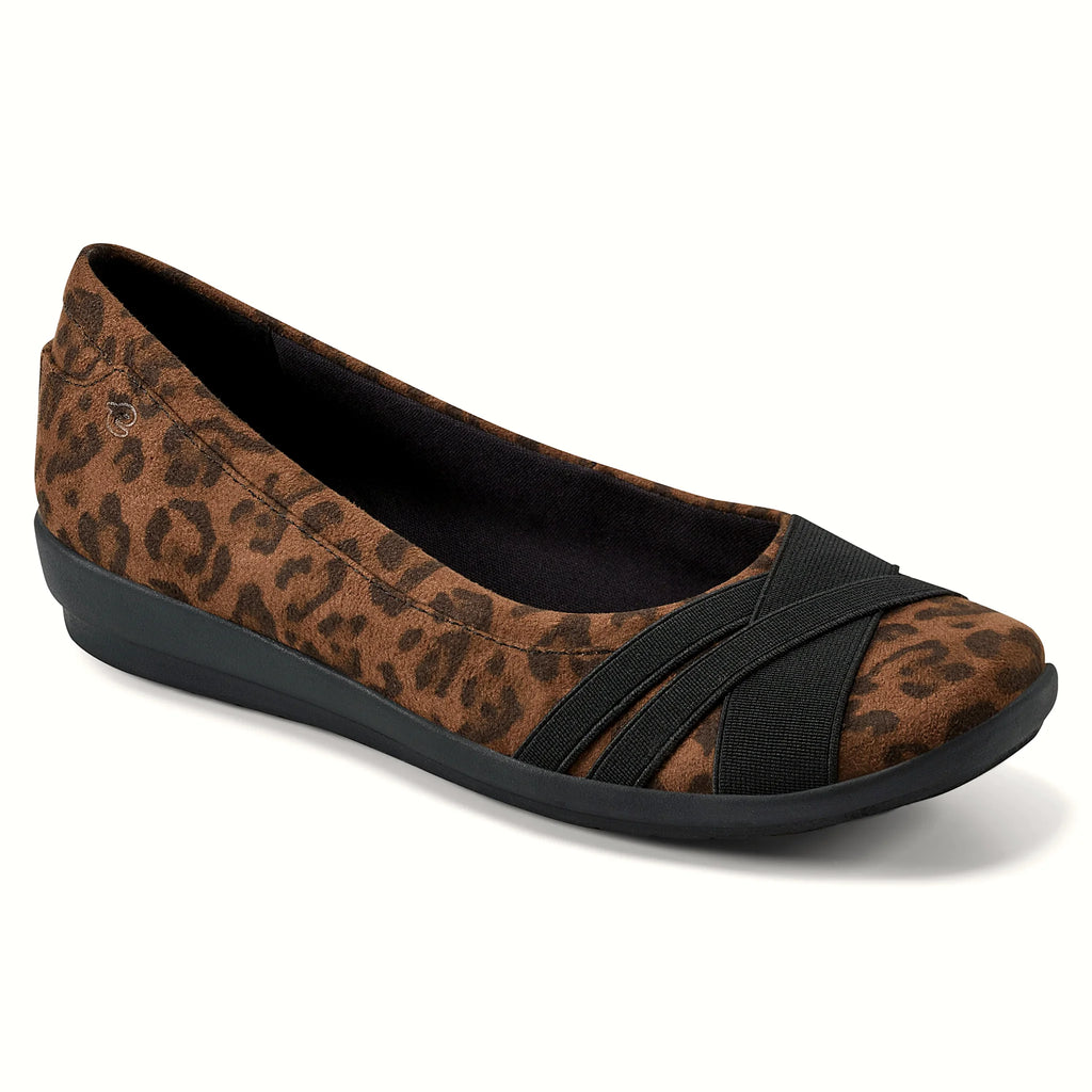 Rounded toe and clean silhouette on a slip-on flat