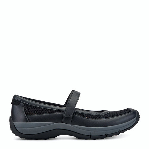 Breathable textured Mary Jane walking shoe
