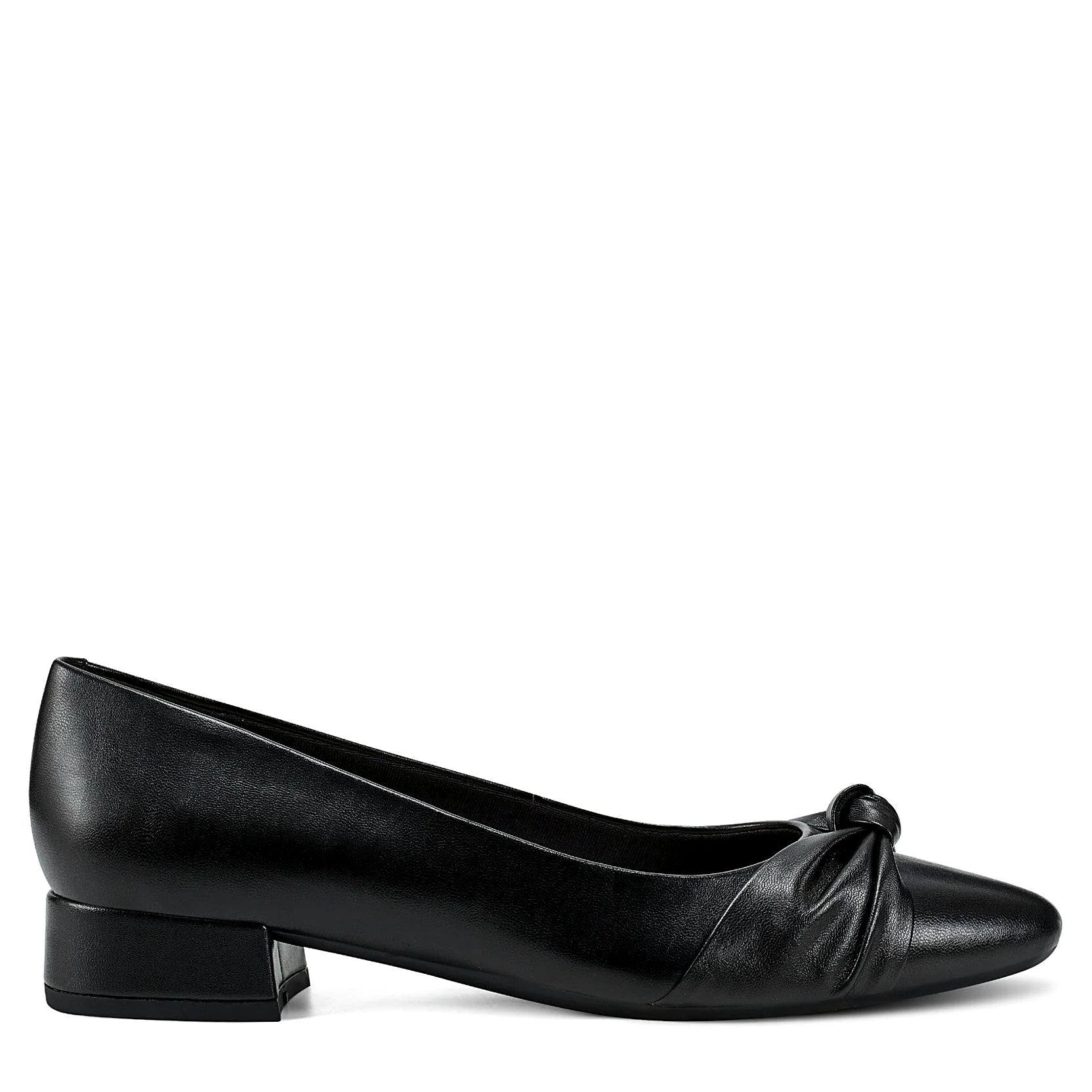 Pointy-toe dress pump with a knot detail on the upper