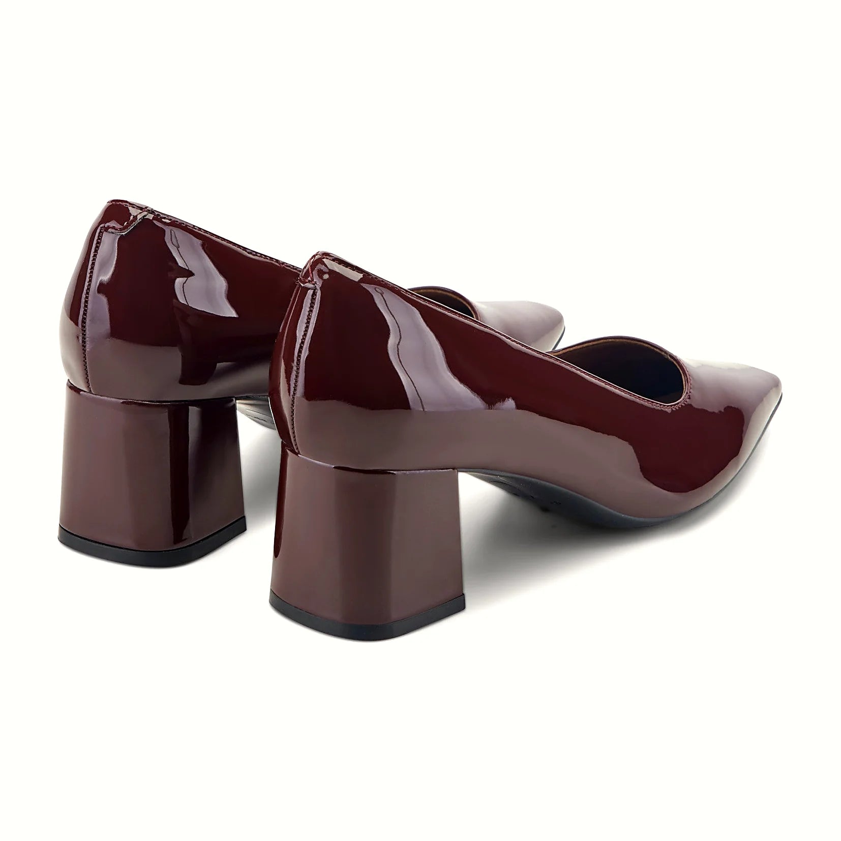 Natural-toned leather upper on a block heel pump