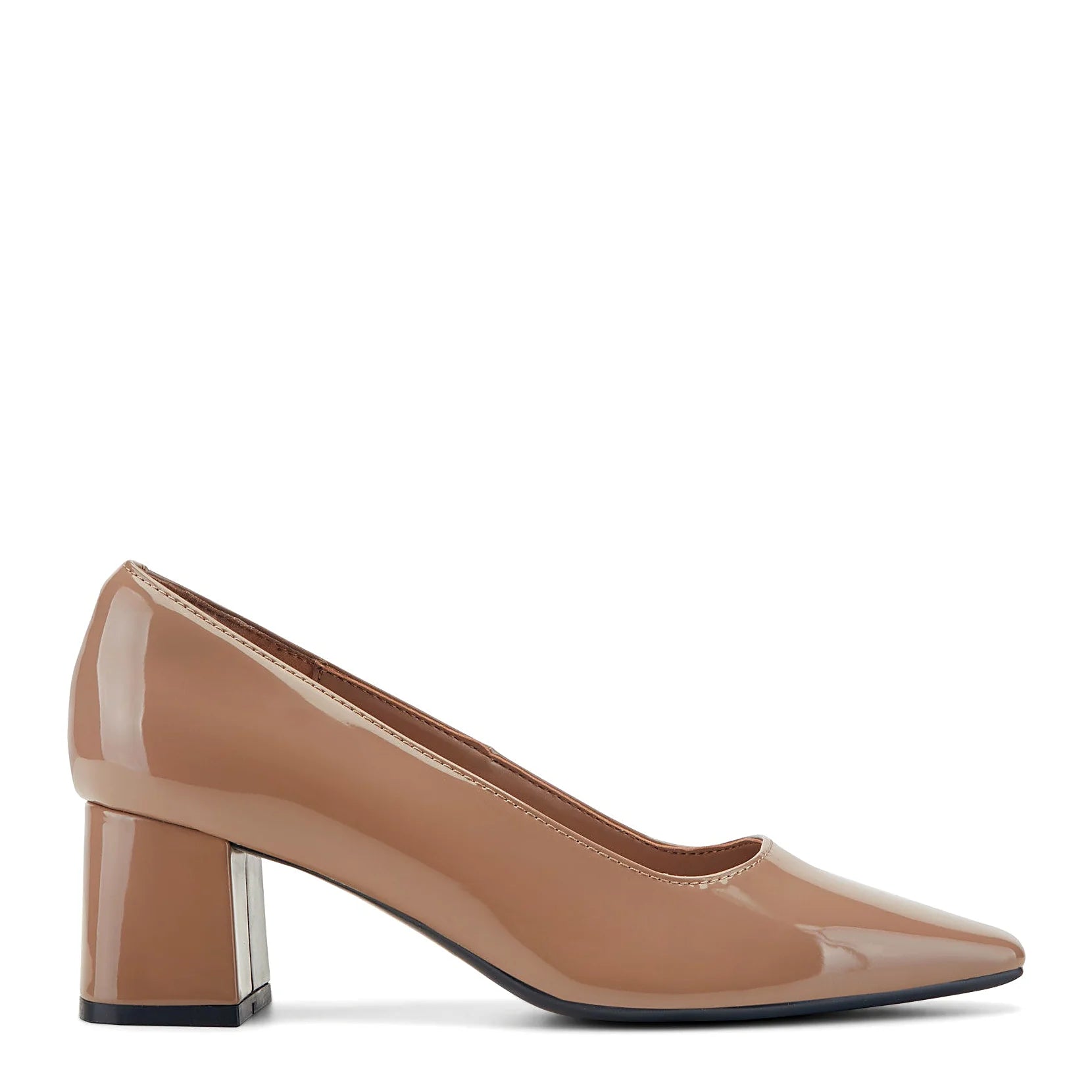 Leather dress pump with a squared pointed toe