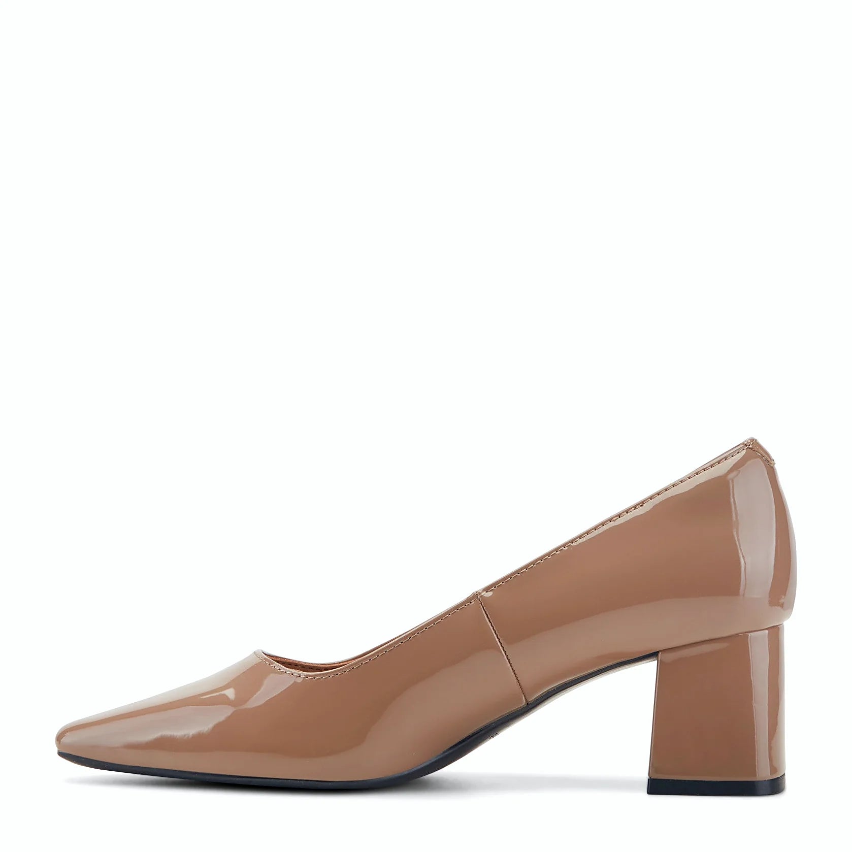 Flex grooves cut into the outsole of a dress pump