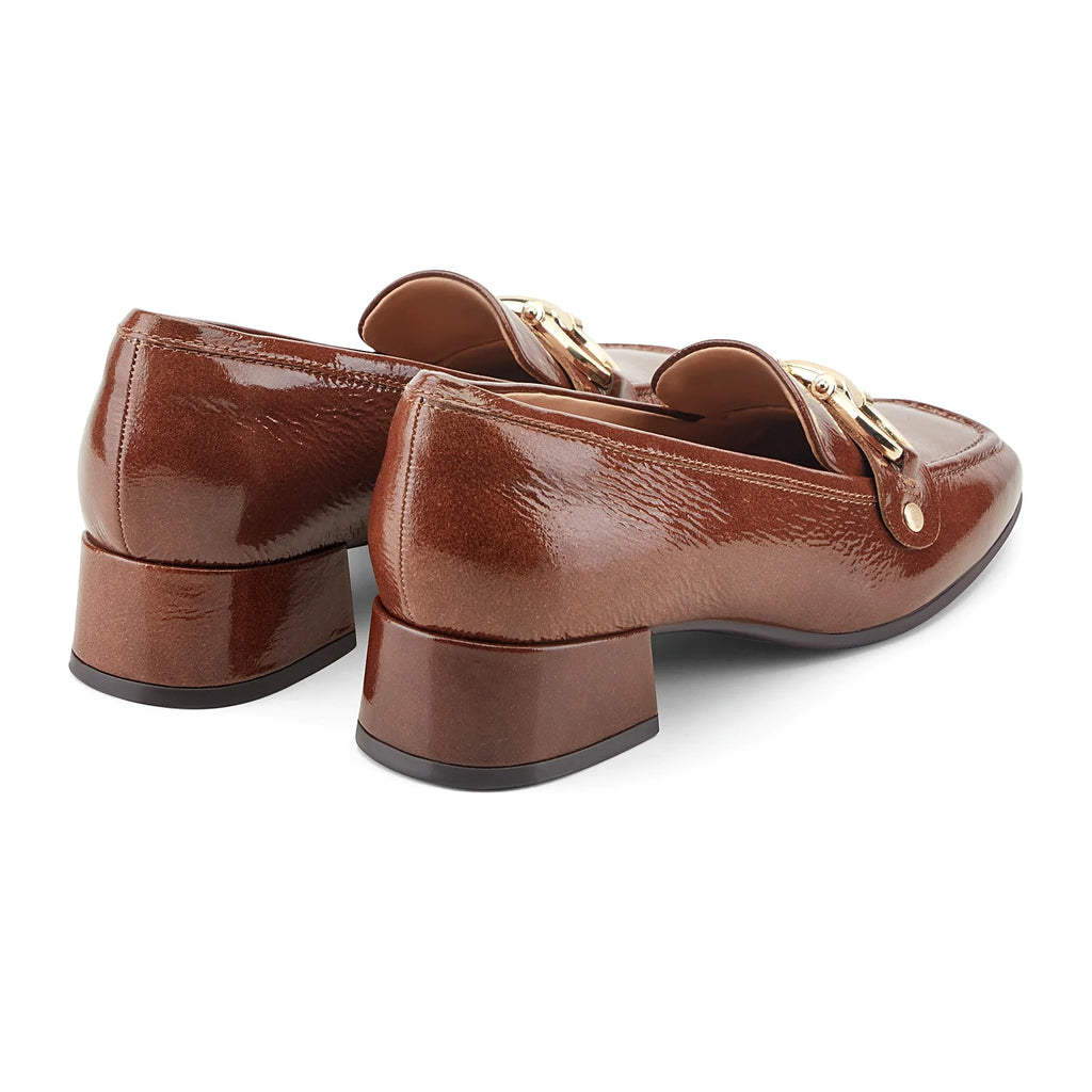 Leather loafer with an orthotic-friendly footbed