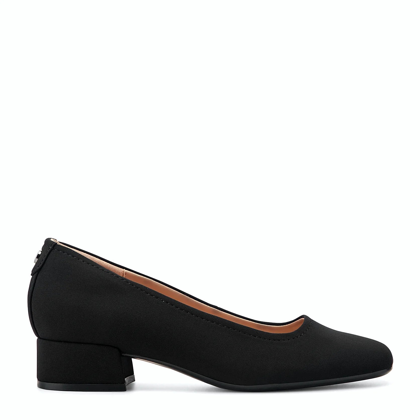 Smooth leather dress pump with a square toe
