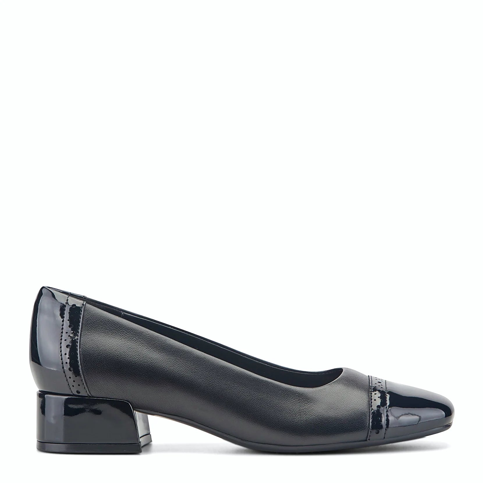 Patent dress pump on a block heel