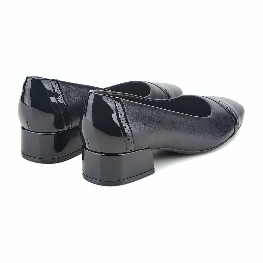 Refined patent finish on a block heel pump