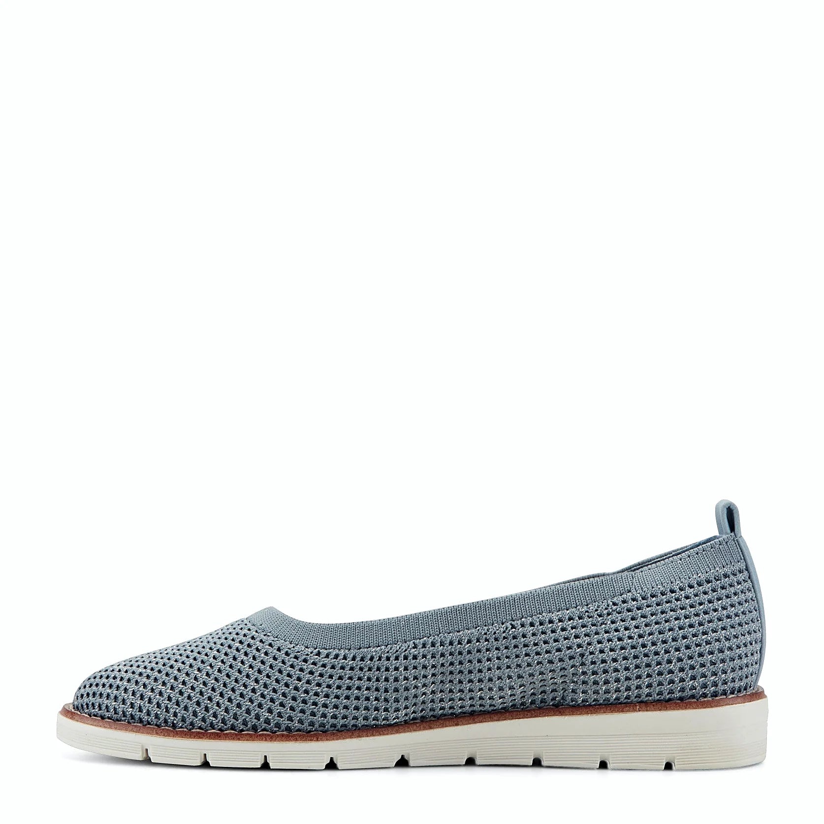 Soft touch footbed inside a knit flat