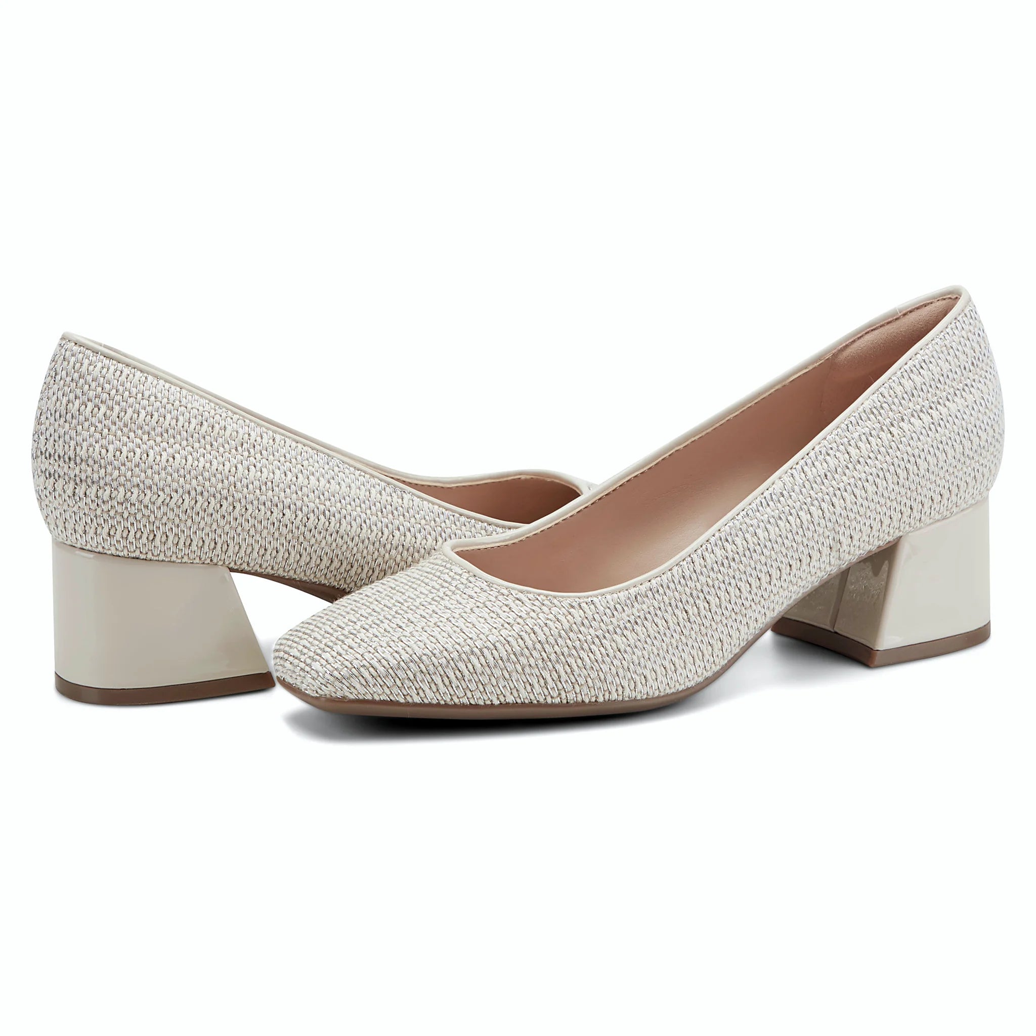 Slip-on square-toe pump with no fastening