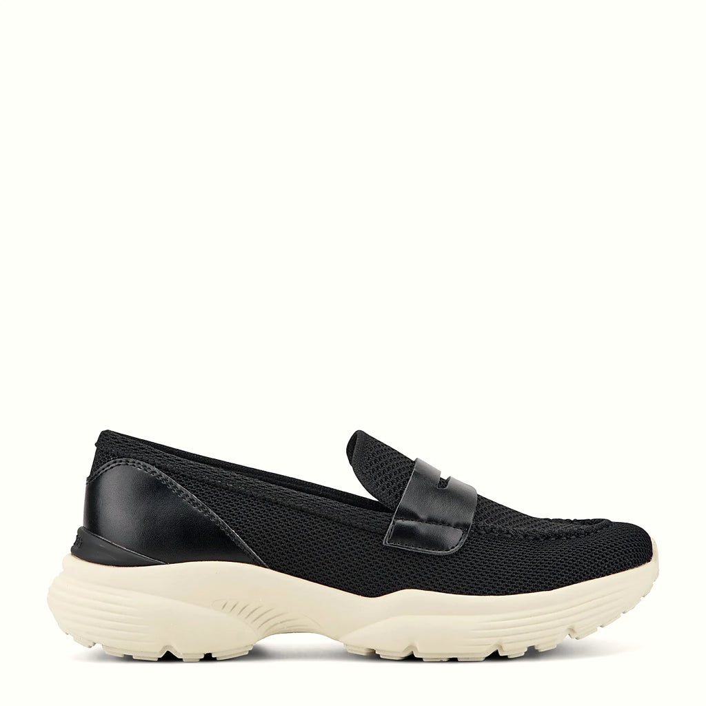 Rounded toe box on a platform penny loafer