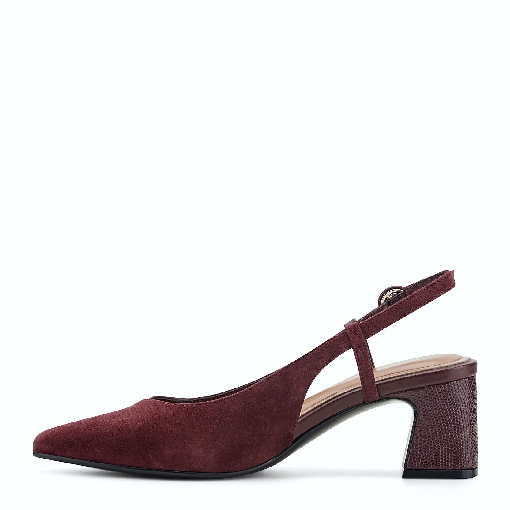 Cap toe line across the front of a dress pump