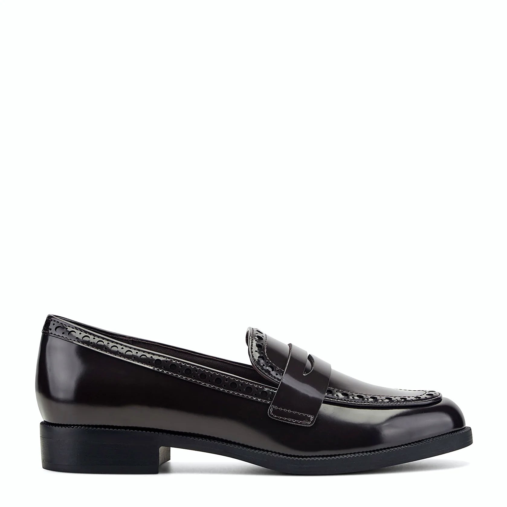 High-shine penny loafer with a saddle strap