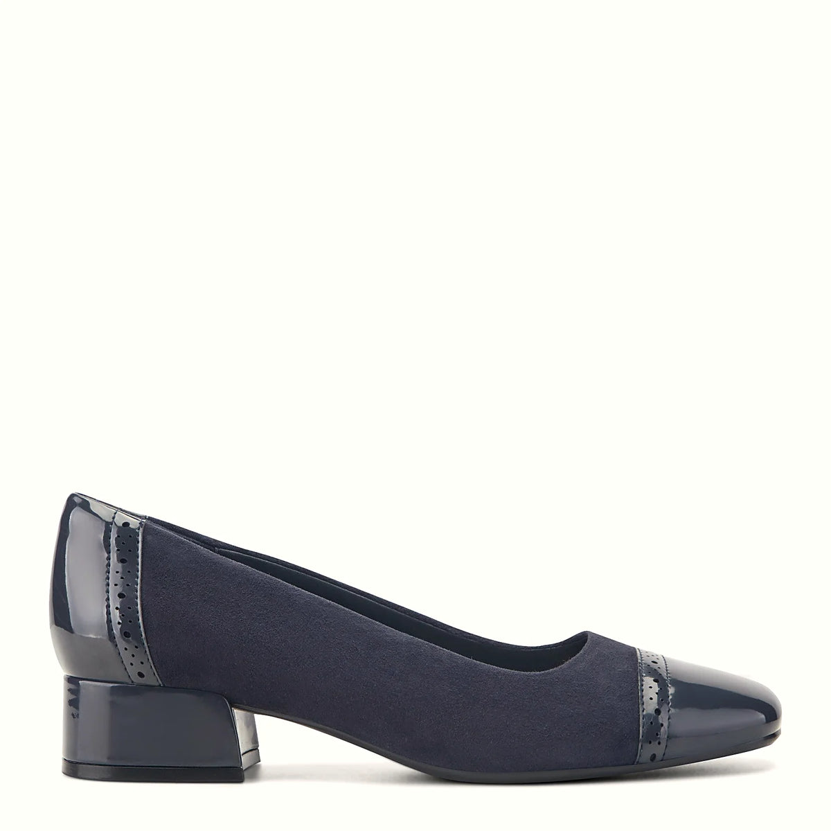 Patent dress pump on a block heel