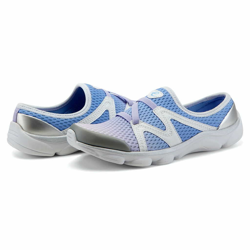 Sporty slip-on clog with a stretch upper