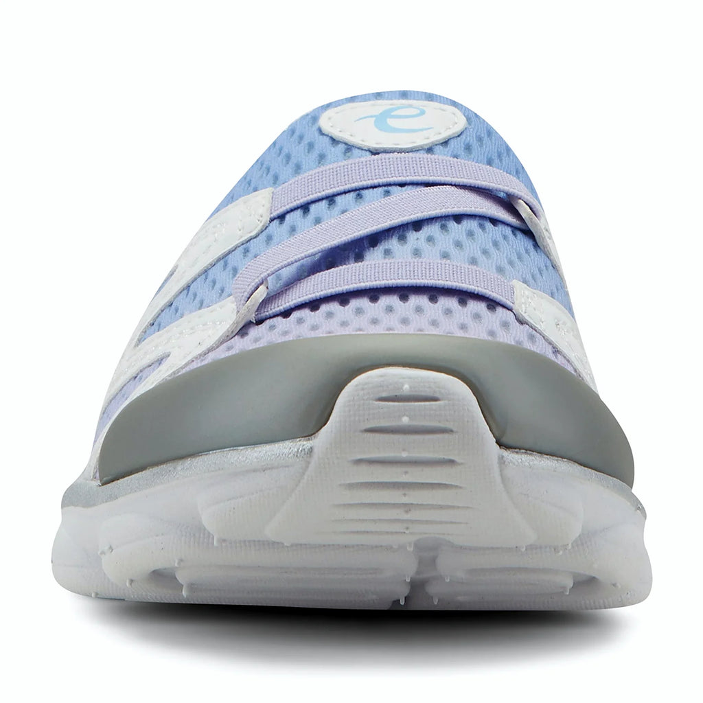 Rounded toe and smooth collar on a stretch clog