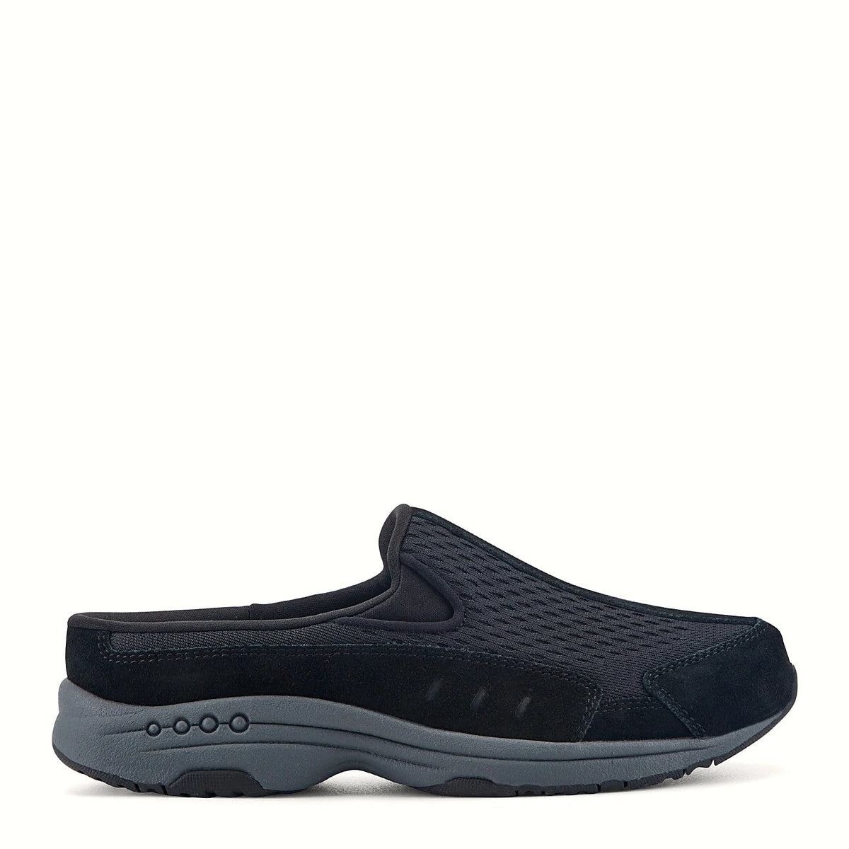 Comfort-well detailing along the midsole of a clog