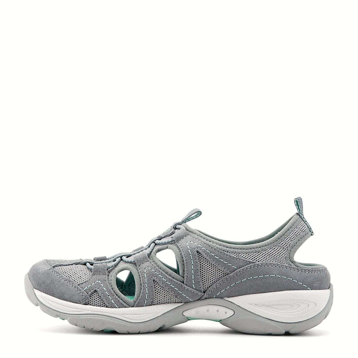 Removable contoured footbed from a walking shoe