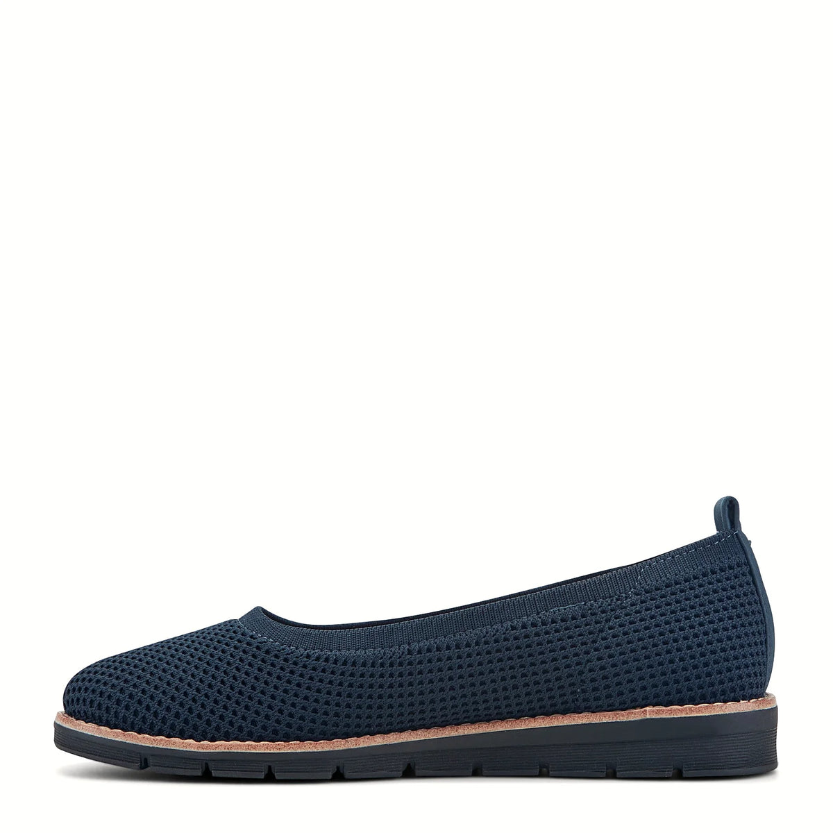 Soft touch footbed inside a knit flat