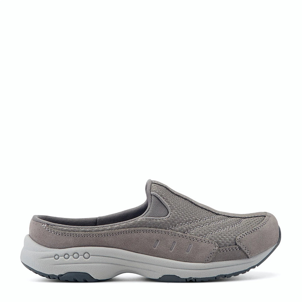 Comfort-well detailing along the midsole of a clog