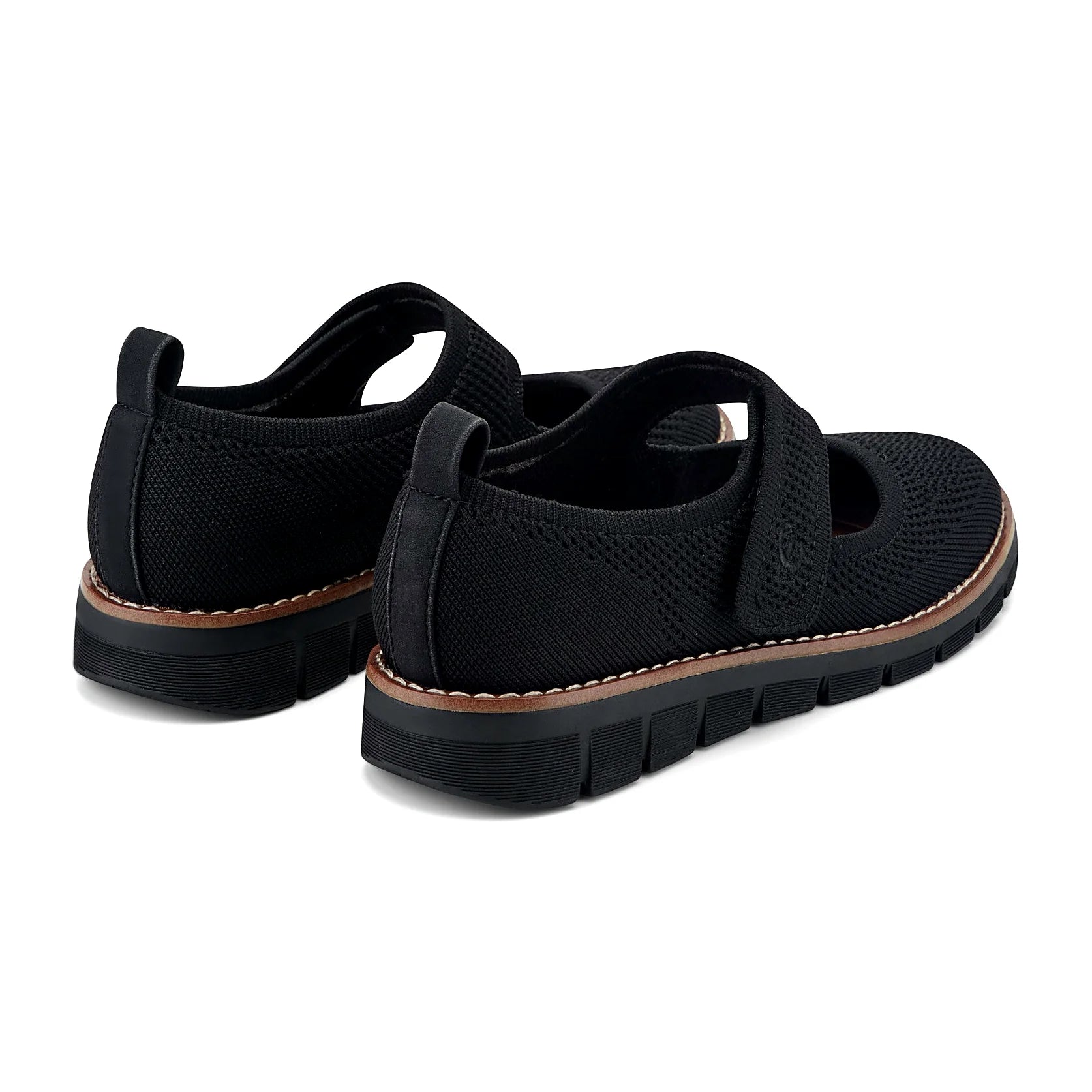 Rounded toe on a platform Mary Jane flat